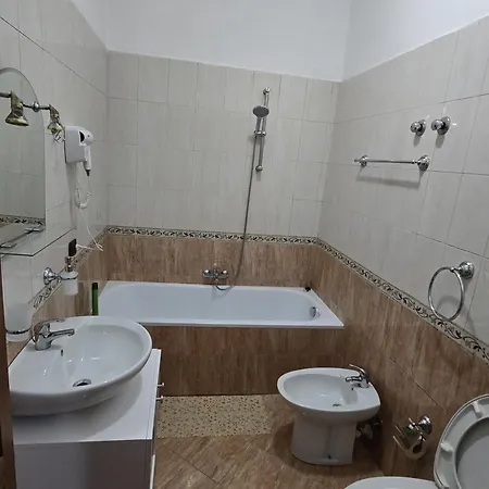 Hotel Grand 3*